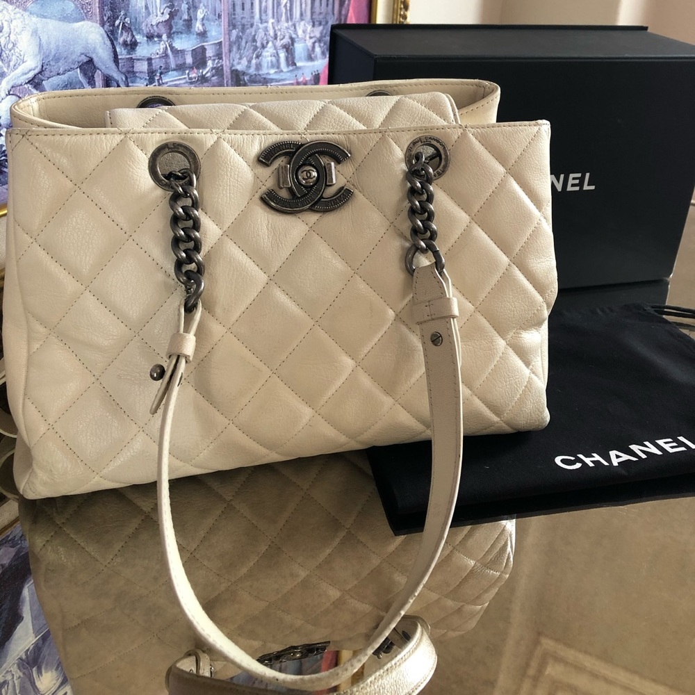 Chanel Cream Cambon City Rock Tote - Picture 2 of 11